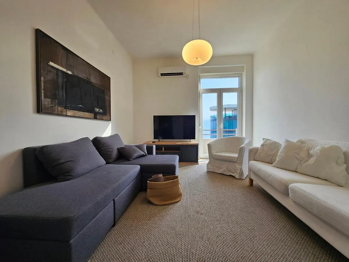 Apartman Uz More Rijeka Apartment